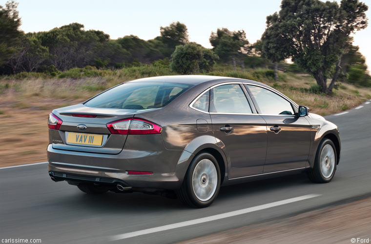Ford Mondeo 3 version 4 portes restylage 2010