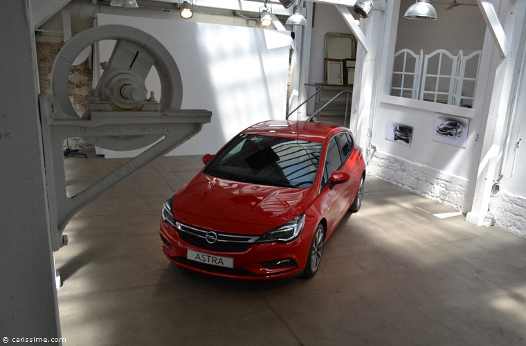 Opel Astra 5 présentation Studio à Paris