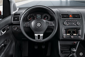 Volkswagen Touran 1 2010 / 2015 Monospace